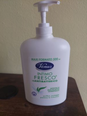 Detergente Intimo con estratto di eucalipto