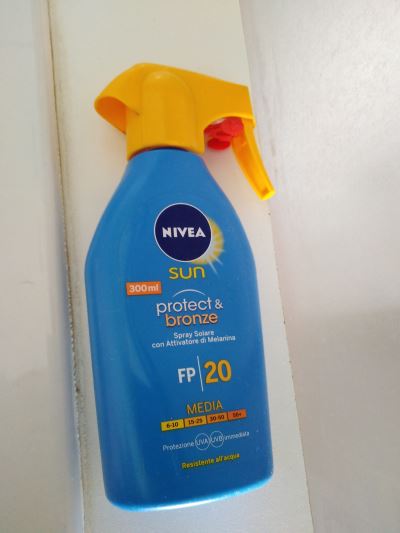 Nivea sun SPF 20