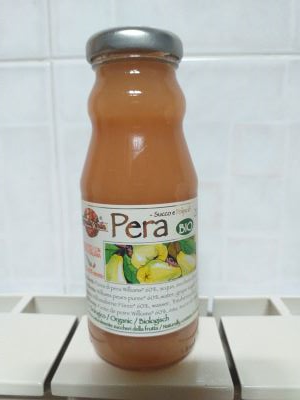 Succo e polpa di pera