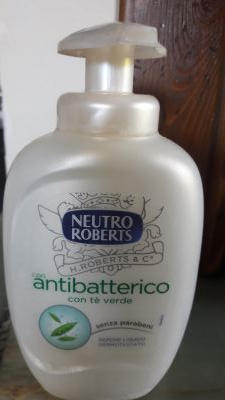 Sapone liquido Antibatterico con te' verde