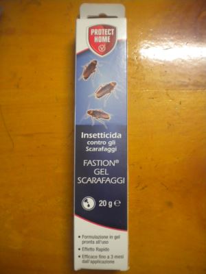 Gel antiscarafaggi