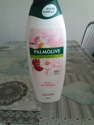 Palmolive naturals- fiori di ciliegio