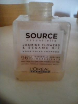 Source Essentiel shampoo