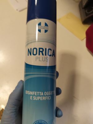 Spray disinfettante per oggetti e superfici