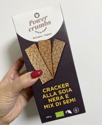 Crackers alla soia nera e mix di semi