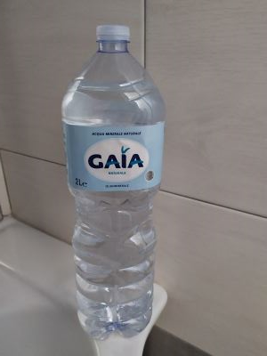 Acqua minerale Naturale