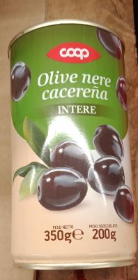 Olive nere intere 