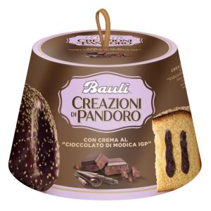 Creazioni di pandoro al cioccolato di Modica