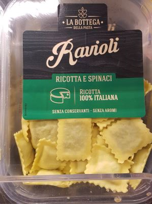 Ravioli ripieni di ricotta e spinaci