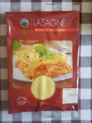 Pasta fresca all'uovo per lasagne 