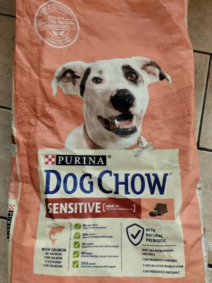 Dog Chow con salmone