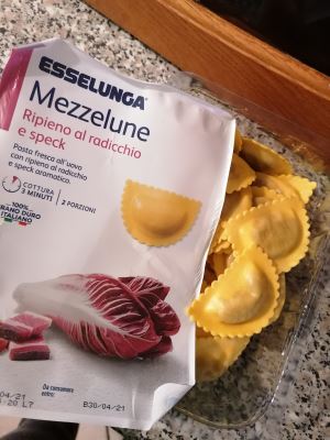 Mezzelune radicchio e speck