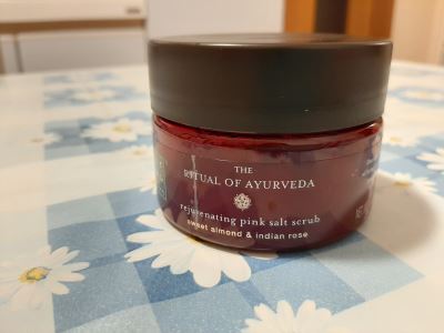 The rituals of ayurveda - pink salt scrub