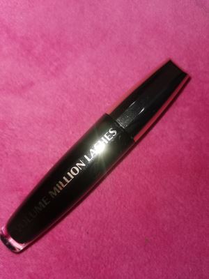 volume million lashes balm black