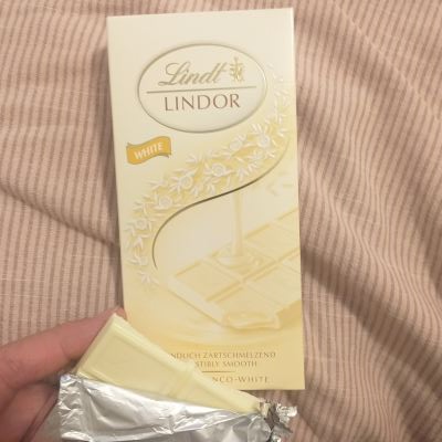 Lindor white