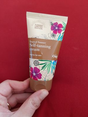 Self tanning cream