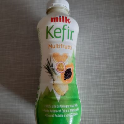 Milk kefir multifrutti