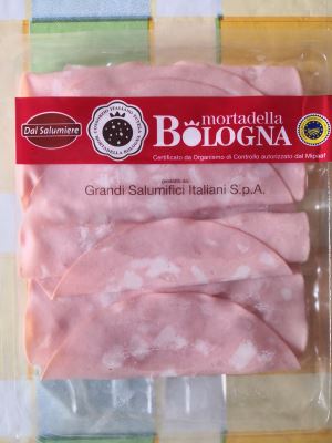 Questo prodotto #mortadella contiene #conservante #e250 #pericoloperla