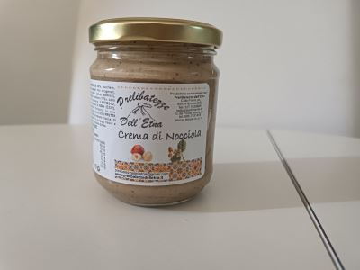 Crema di nocciole