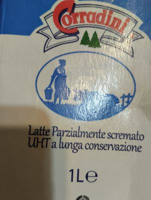 Latte parzialmente scremato Corradini