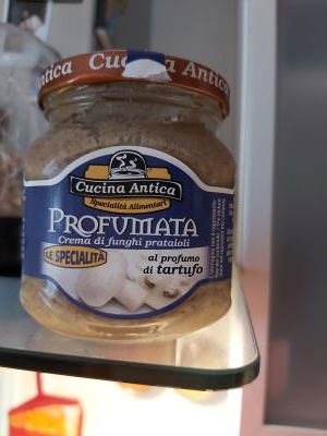 Profumata Crema di funghi prataioli al profumo di tartufo