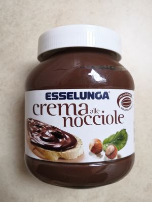 Crema alle nocciole 