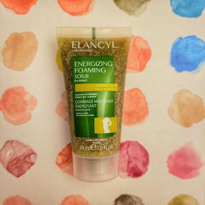 Energizing Foaming Scrub