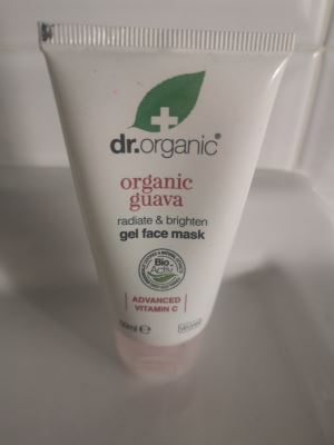 Organic guava gel mask