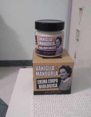 Crema corpo biologica Vaniglia e Mandorle