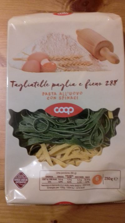 Tagliatelle Paglia e Fieno