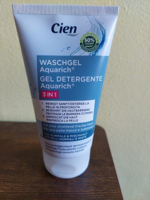 Gel detergente  per pelli normali e miste