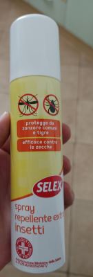 Spray repellente insetti