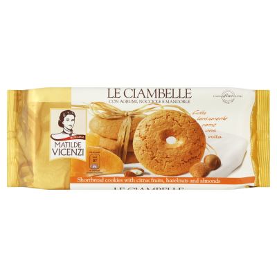Ciambelle con agrumi ,nocciole e mandorle