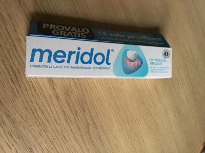 Dentifricio Meridol protezione gengive 