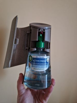 Airwick ACTIVE fresh