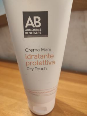 Crema mani idratante protettiva 