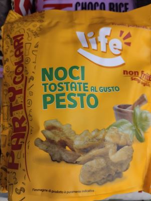 Noci tostate al gusto di pesto