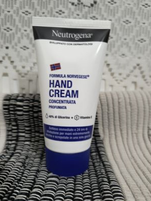 NEUTROGENA mani concentrata