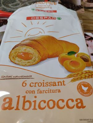 6 croissant con farcitura all'albicocca 