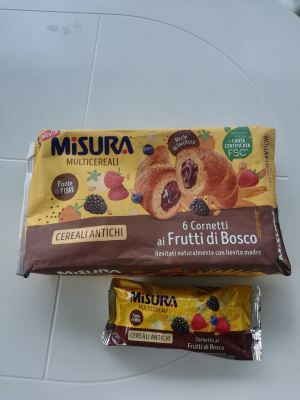 Cornetto Multicereali ai Frutti di Bosco 