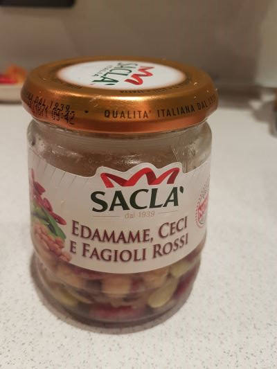 Edamame, ceci e fagioli rossi