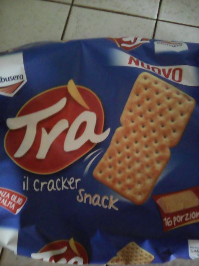 Tra galbusera cracker snack