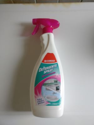Detergente spray igienizzante