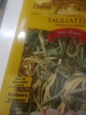 tagliatelle paglia e fieno