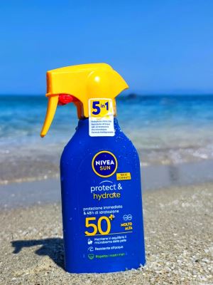 Protect & Hydrate Maxi Spray Solare spf 50+
