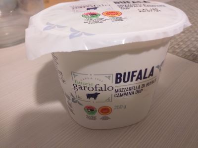 Mozzarella bufala