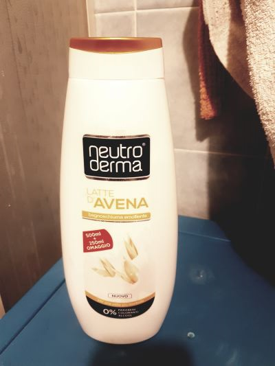 Bagnoschiuma al latte d'avena