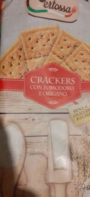 Crackers con pomodoro e origano 