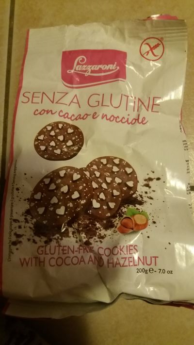 biscotti senza glutine con cacao e nocciole