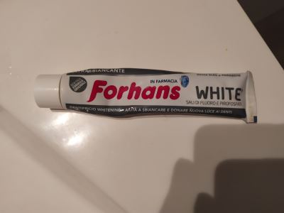 Forhans White